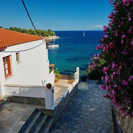 Ostria Hotell Patitírion Exteriör bild