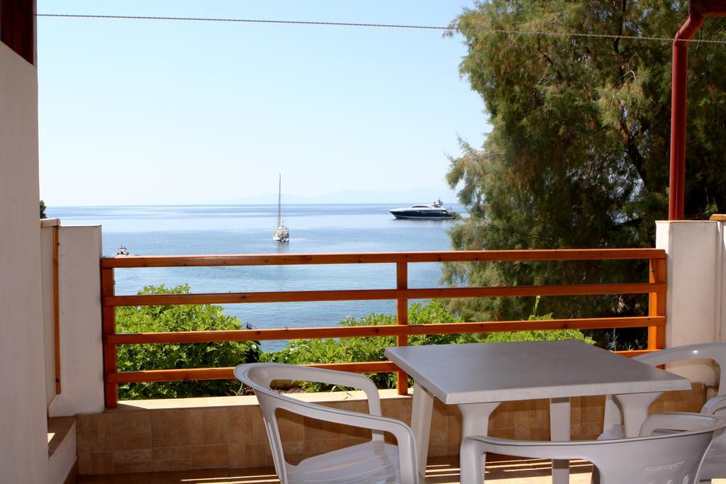 Ostria Hotell Patitírion Rum bild