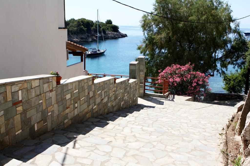 Ostria Hotell Patitírion Rum bild