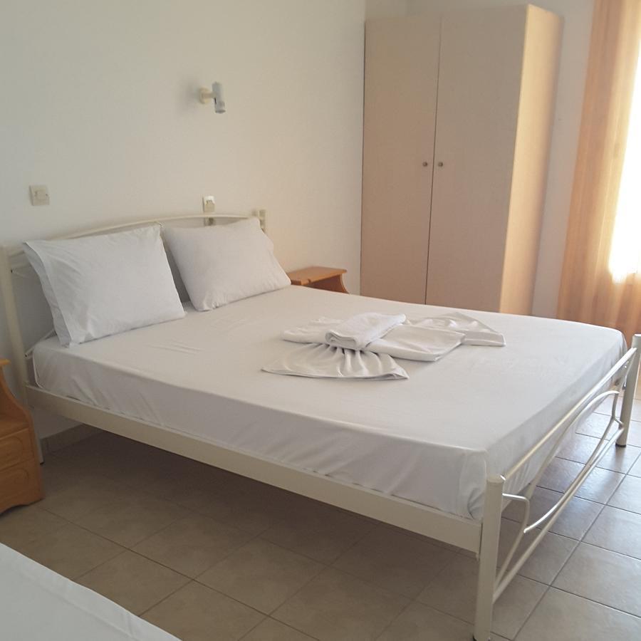 Ostria Hotell Patitírion Exteriör bild