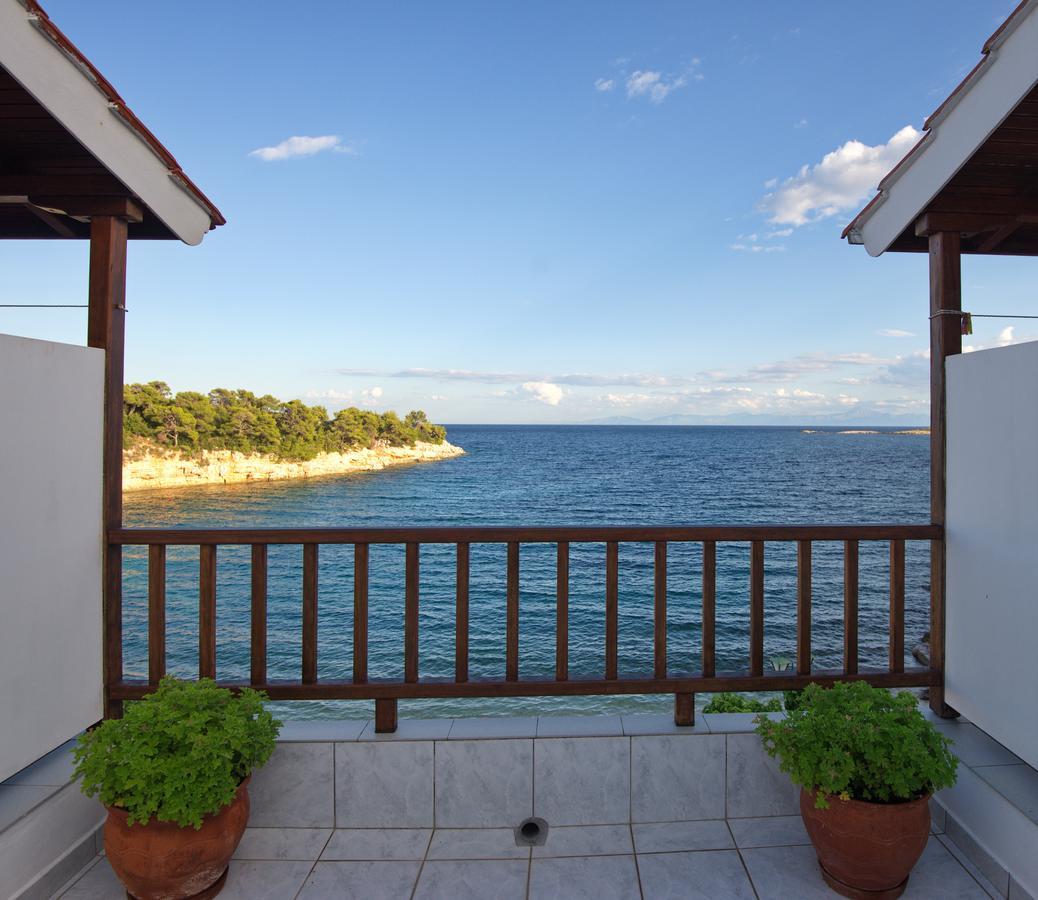 Ostria Hotell Patitírion Exteriör bild